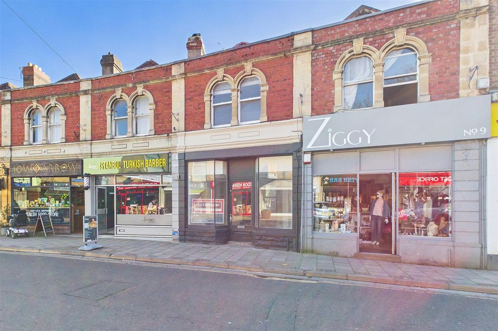 Property photo 1 of 8