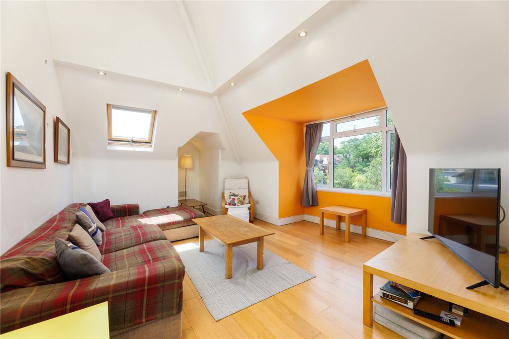Property photo 2 of 8 Picture No. 03