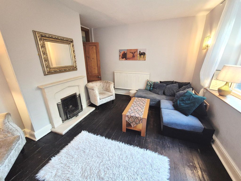 Property photo 3 of 18