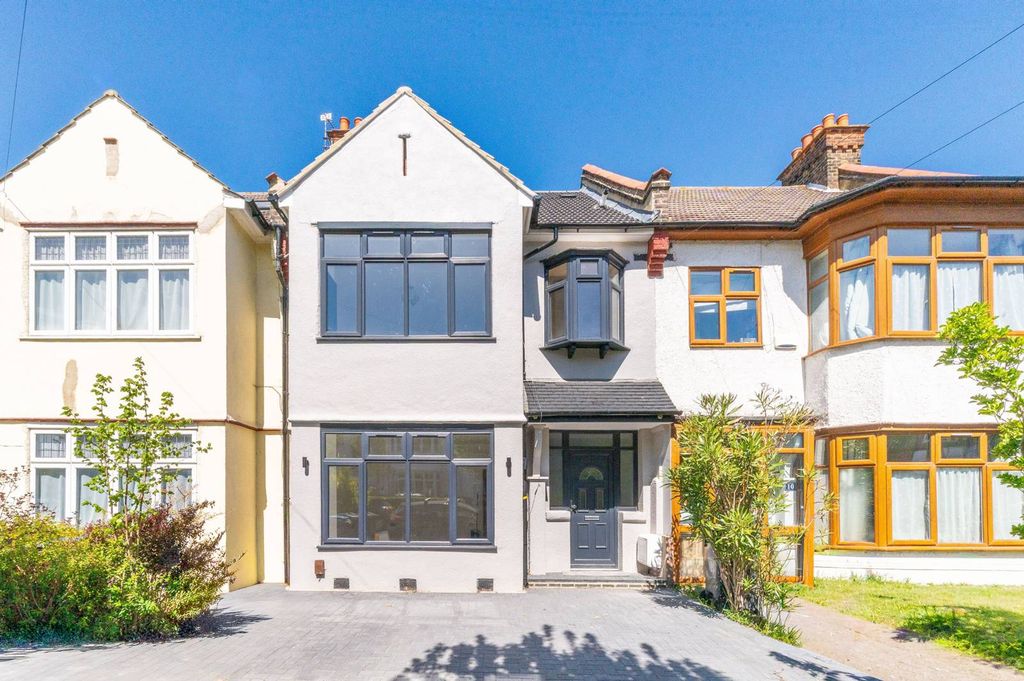 Property photo 1 of 25