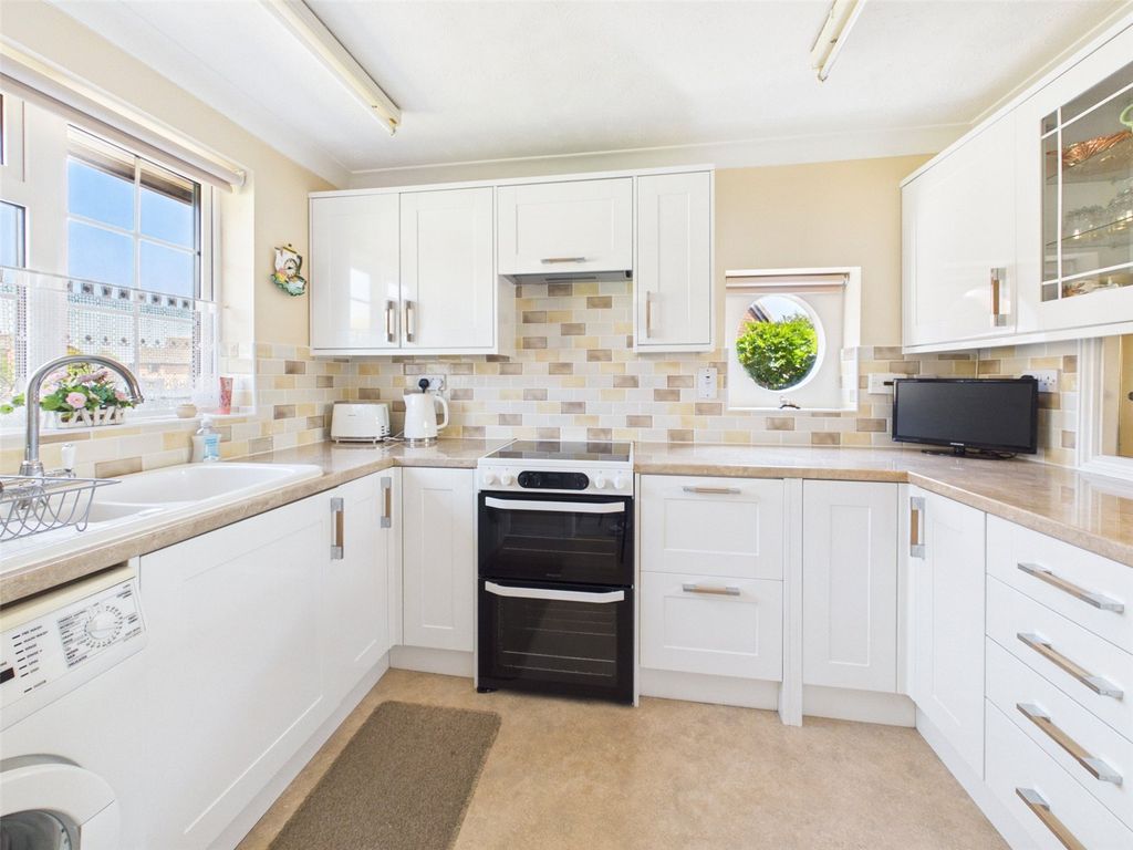 Property photo 3 of 22 Picture No. 05