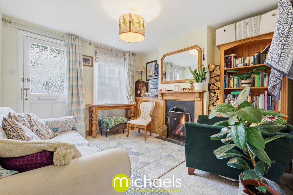 Property photo 2 of 17