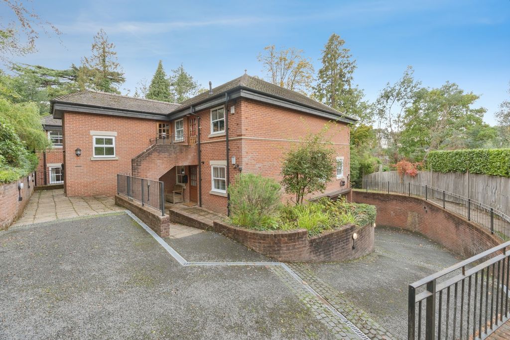 Property photo 3 of 19 Pbox-Img.Jpg