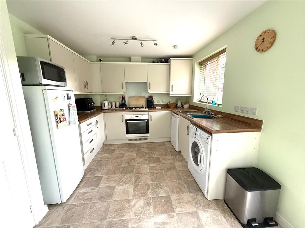 Property photo 3 of 21 4 Bag Kit 4.Jpeg