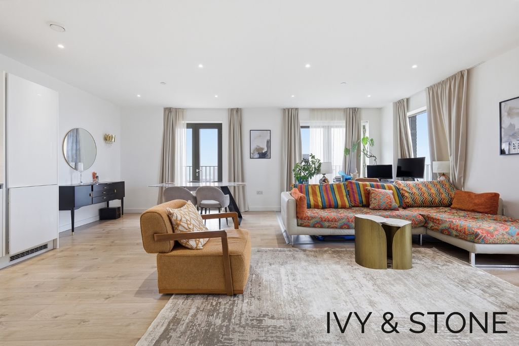 Property photo 3 of 18 4808642