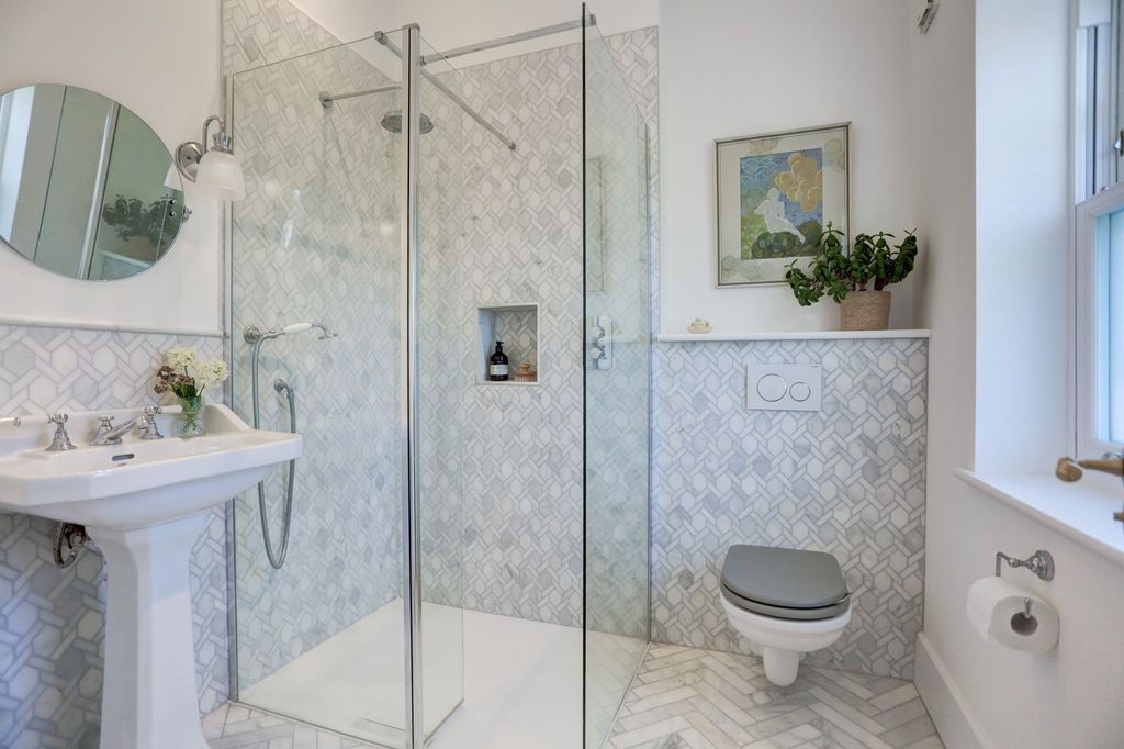 Additional image 23 of 6 bed detached house to rentShirley Drive, Hove BN3