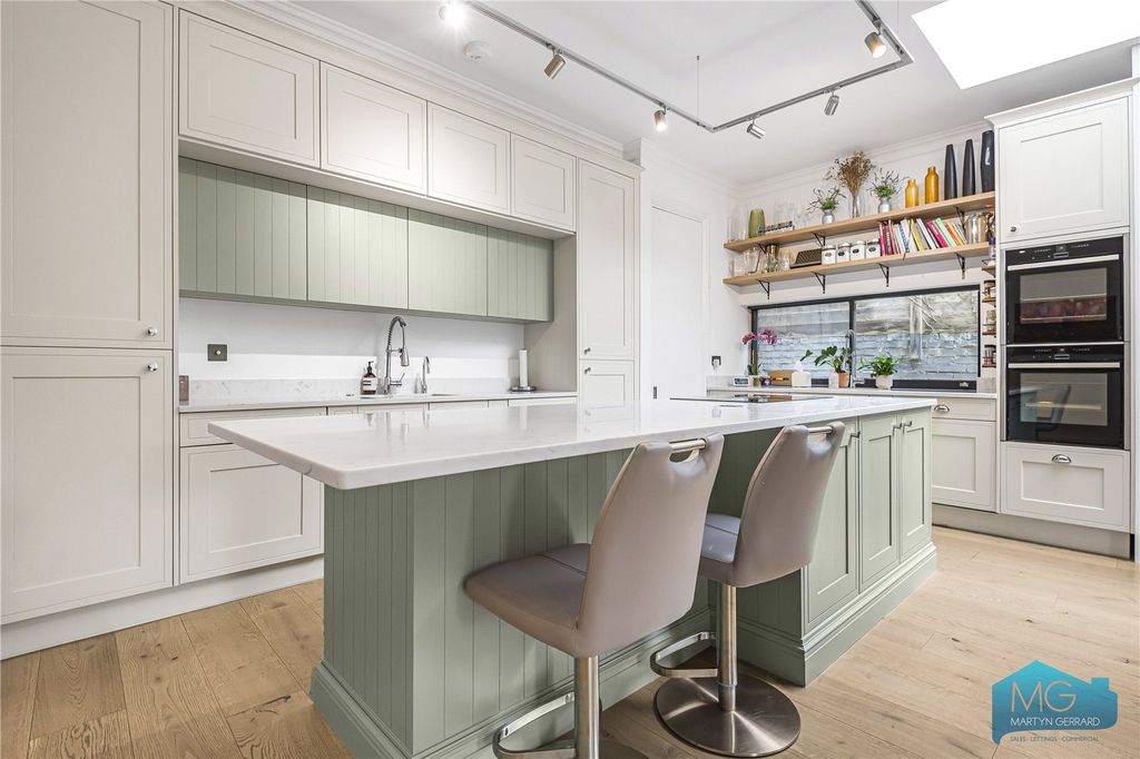 Property photo 3 of 32 Picture No. 65