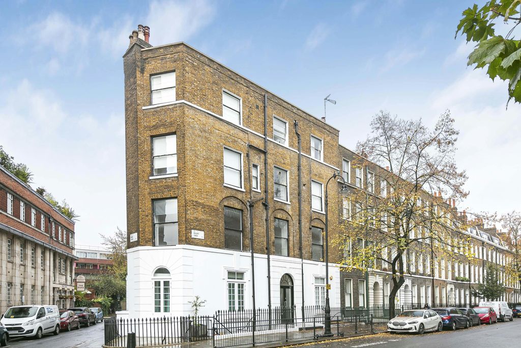 Property photo 2 of 14 37_17195.Jpg