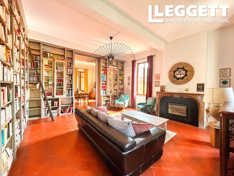 Property photo 3 of 10