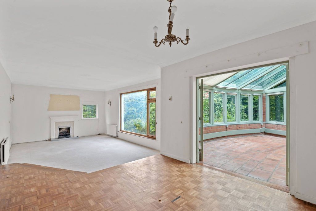 Property photo 3 of 25