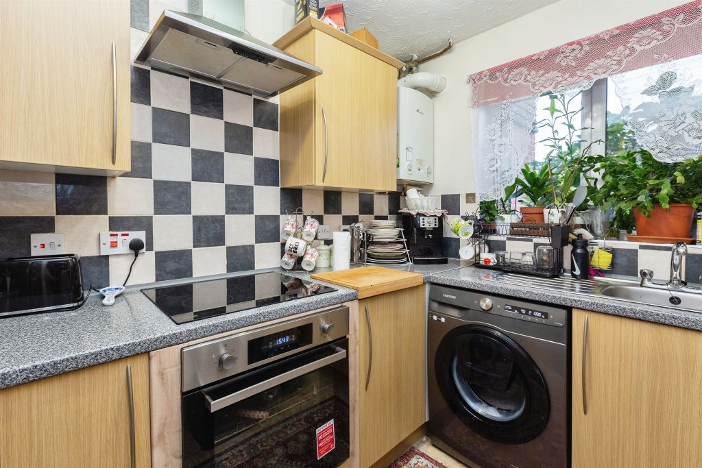 Property photo 3 of 15
