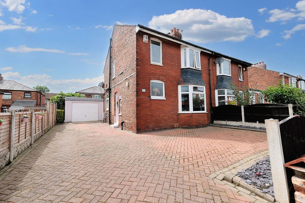 Property photo 1 of 21