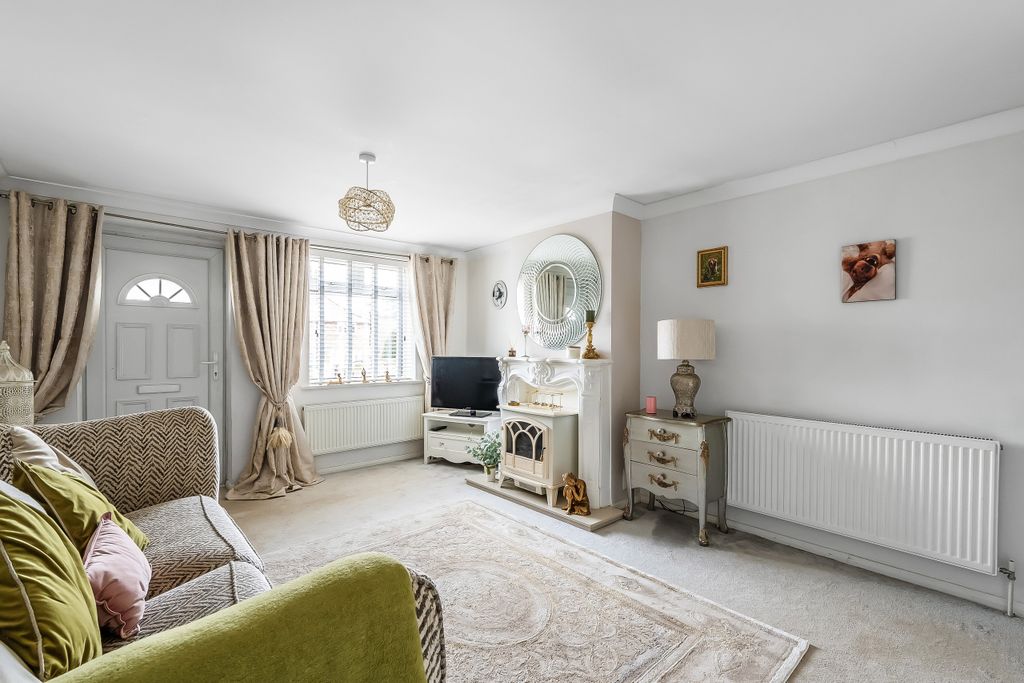 Property photo 3 of 17 3