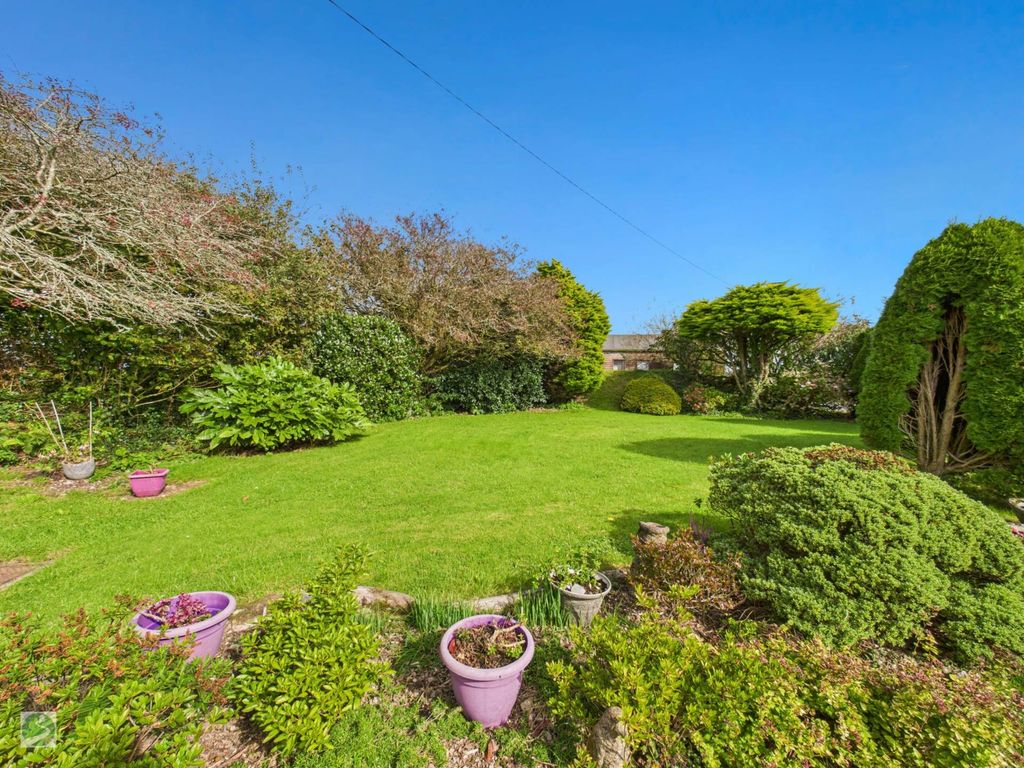 Property photo 3 of 23