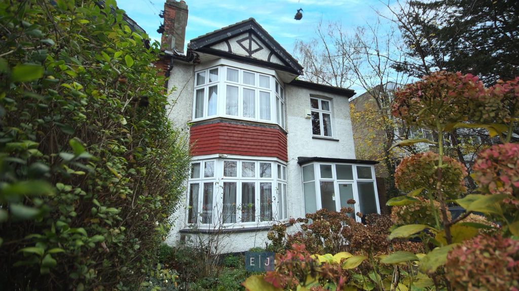 Property photo 1 of 20