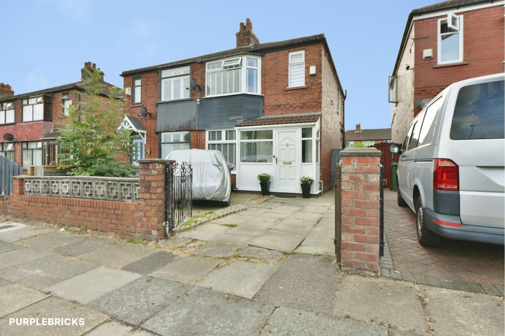 Property photo 1 of 22