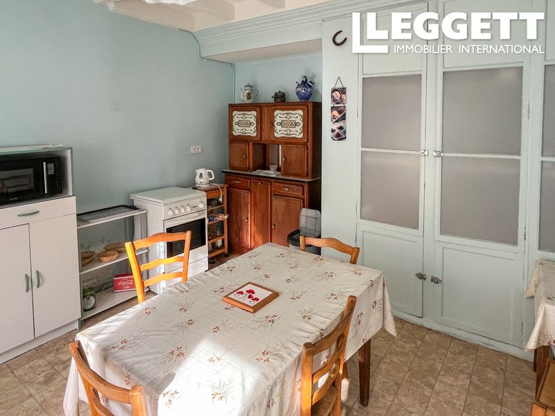 Property photo 3 of 10