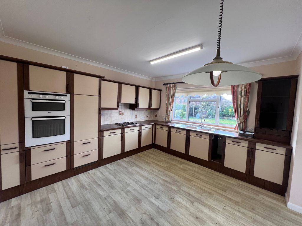 Property photo 3 of 15 Front