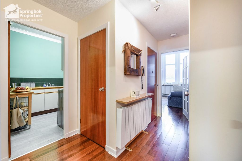 Property photo 2 of 11 Image 1