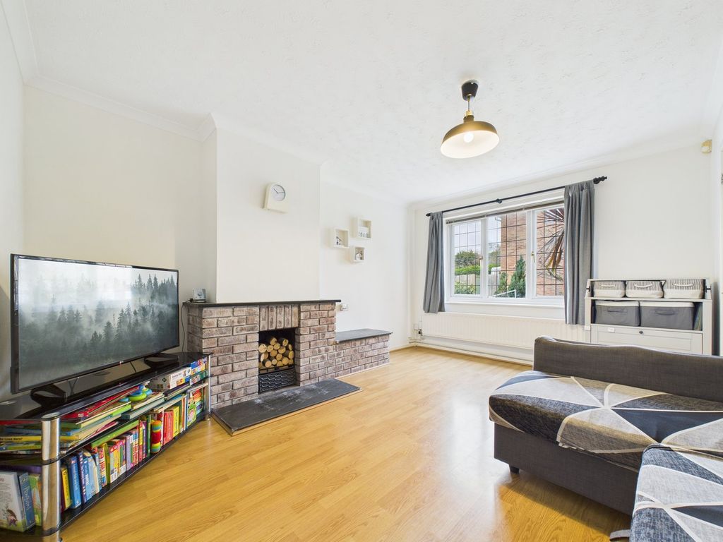 Property photo 2 of 19