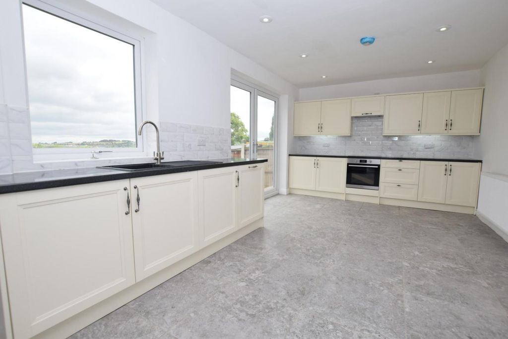 Property photo 2 of 13 Dsc_0129.Jpg