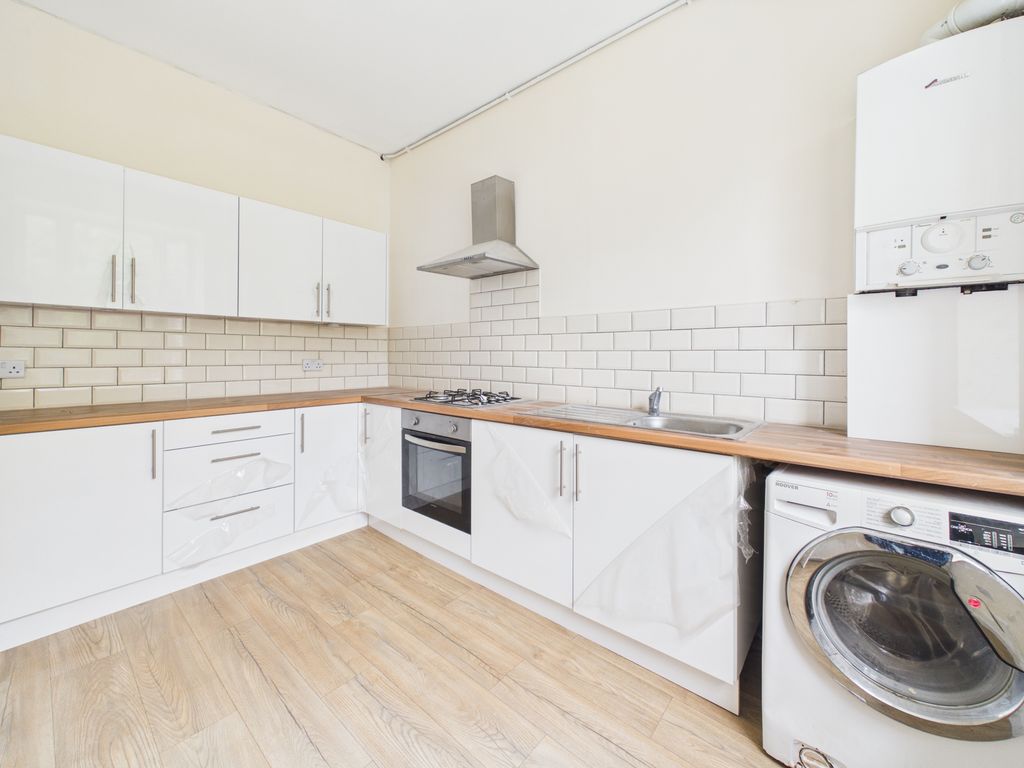 Property photo 1 of 14 Cam02089G0-Pr0719-Still020