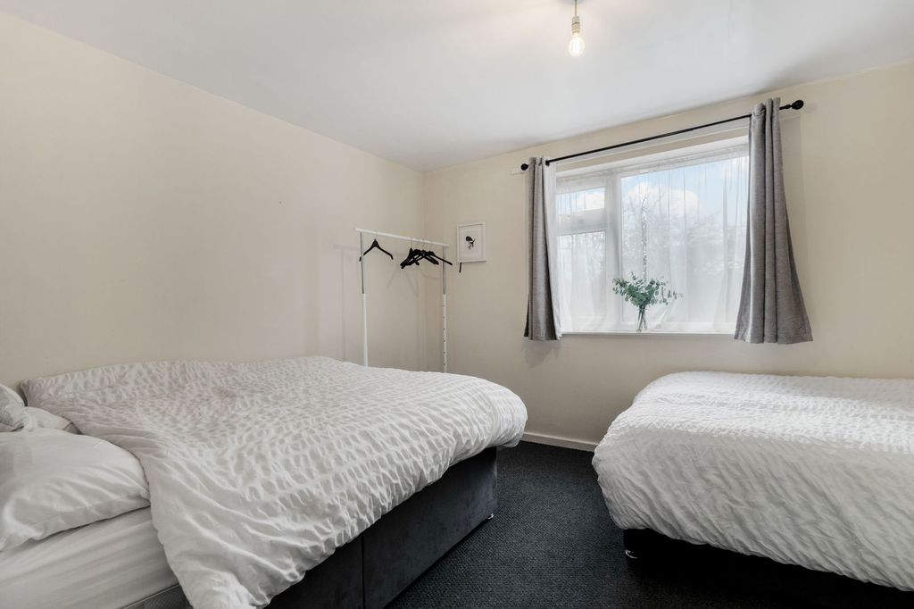 Additional image 8 of 2 bed flat for saleNew Street, Upton-Upon-Severn, Worcestershire WR8