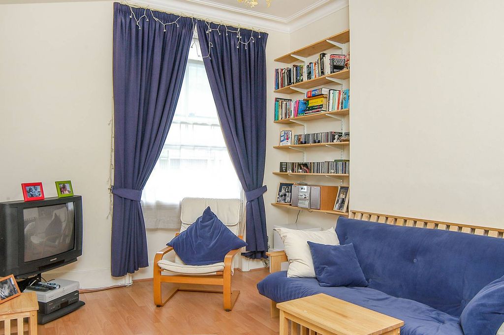 Property photo 2 of 4