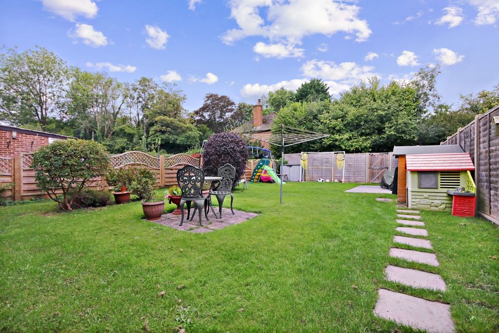 Property photo 2 of 9