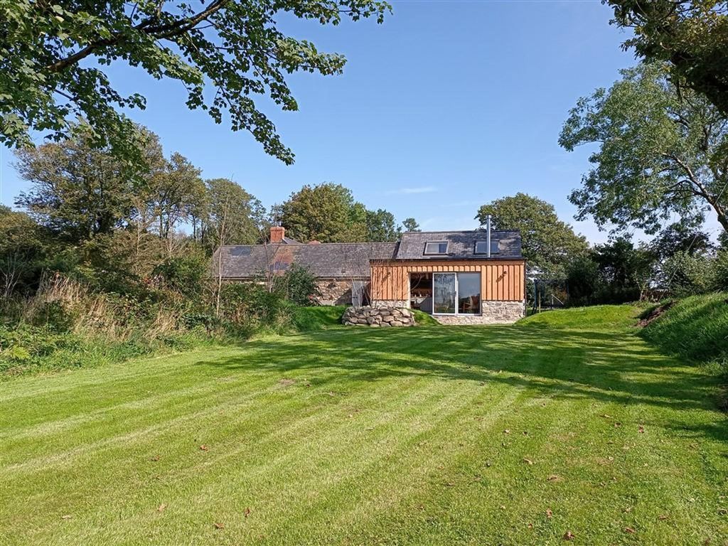 Property photo 2 of 38