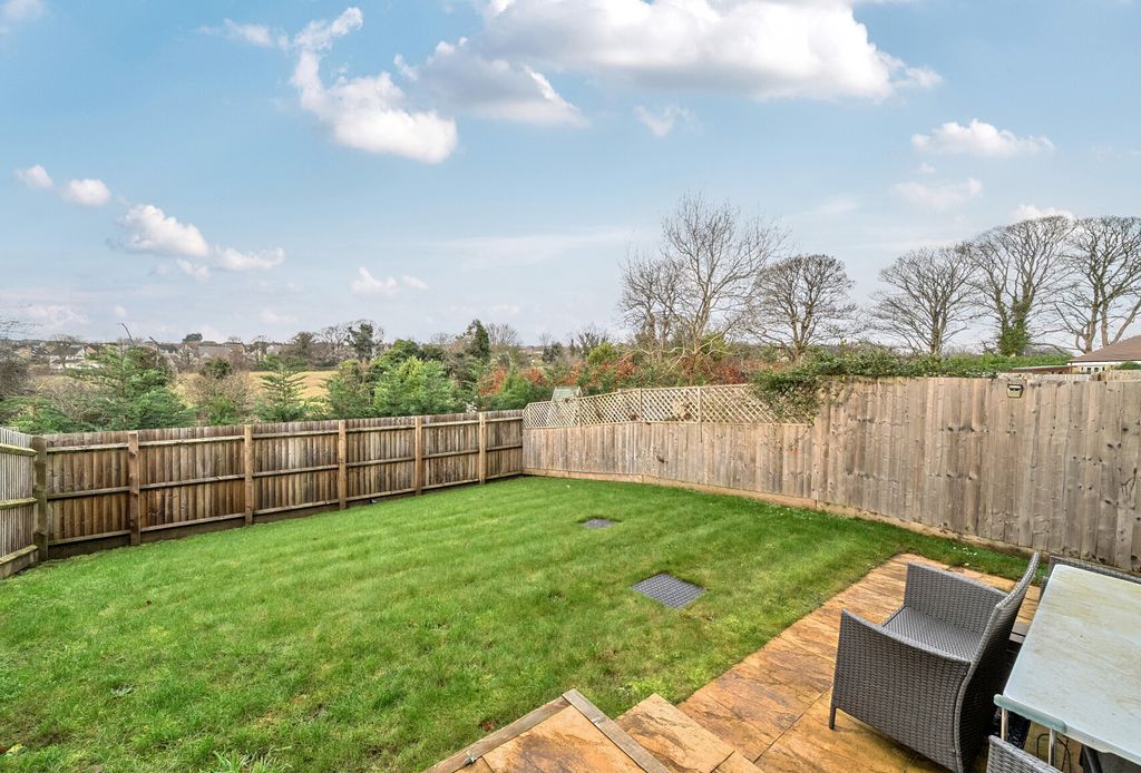 Property photo 2 of 19 1394332-4-694951E...