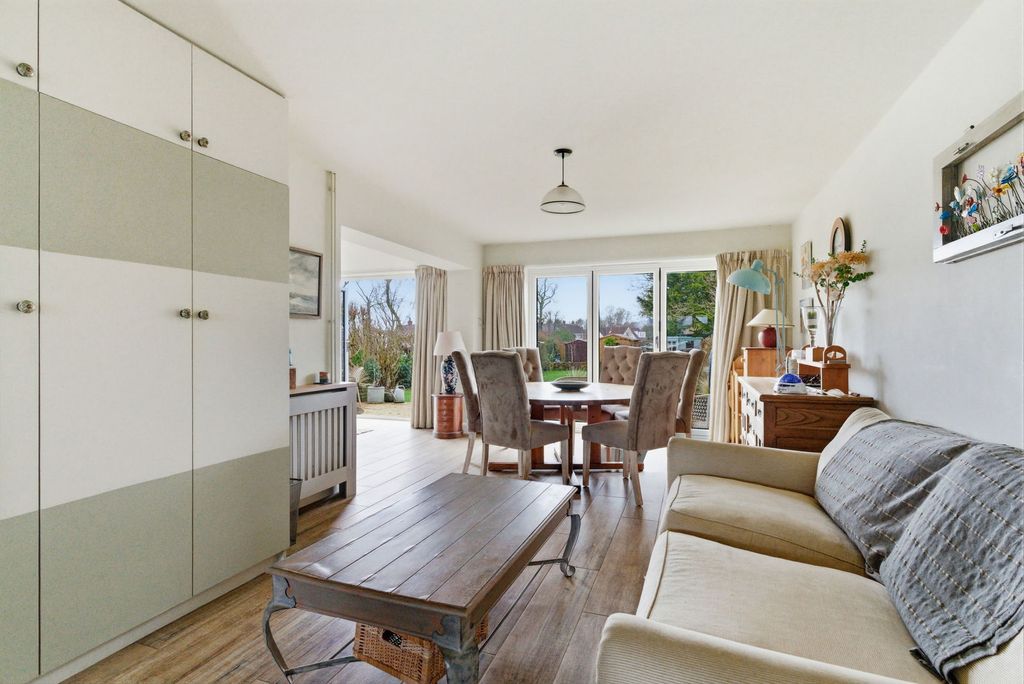 Property photo 3 of 16