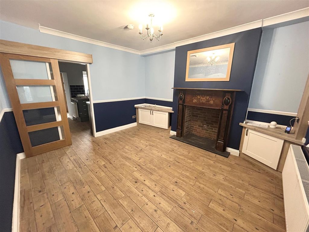 Property photo 2 of 11 1.Jpg