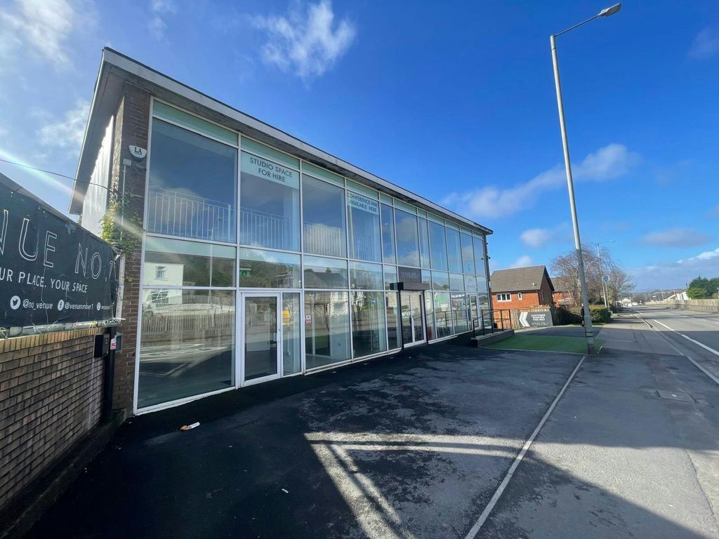 Property photo 1 of 14 18B98A0d-977c-4d5c-A62E-E4d586A05c1B.Jpg