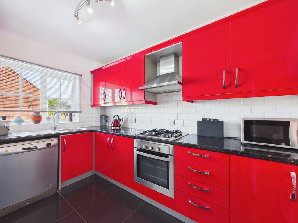 Property photo 2 of 21 Cam05010G0-Pr0083-Still002.Jpg