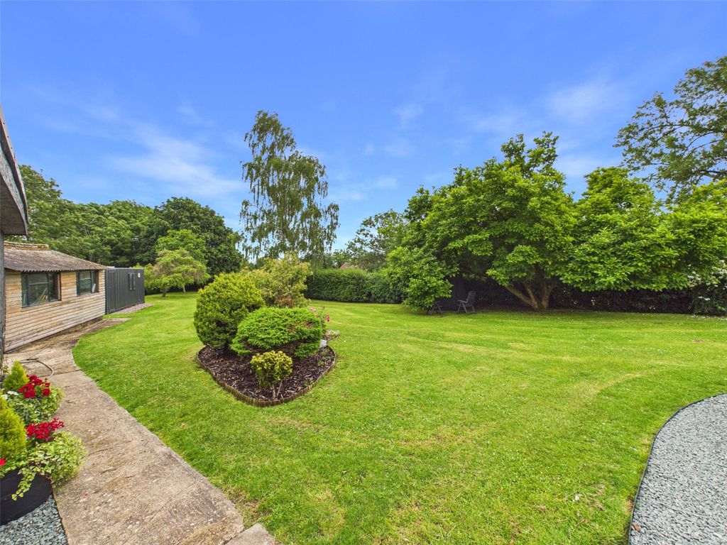 Property photo 3 of 28 Picture No. 03