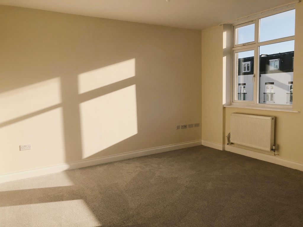 Property photo 2 of 11 Image