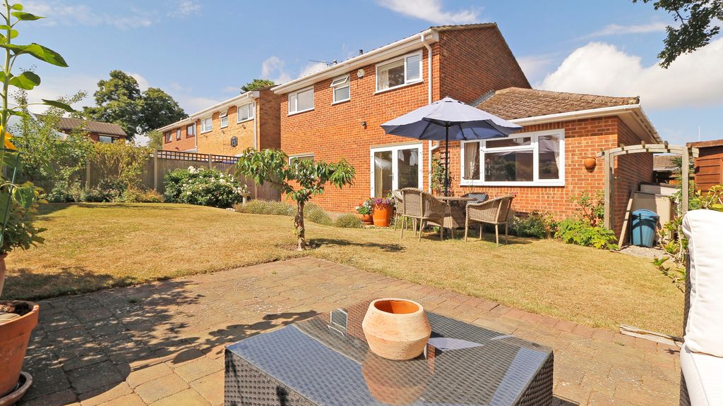 Property photo 2 of 17