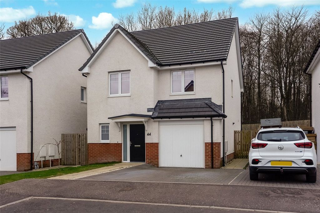 Property photo 1 of 24 Picture No. 05