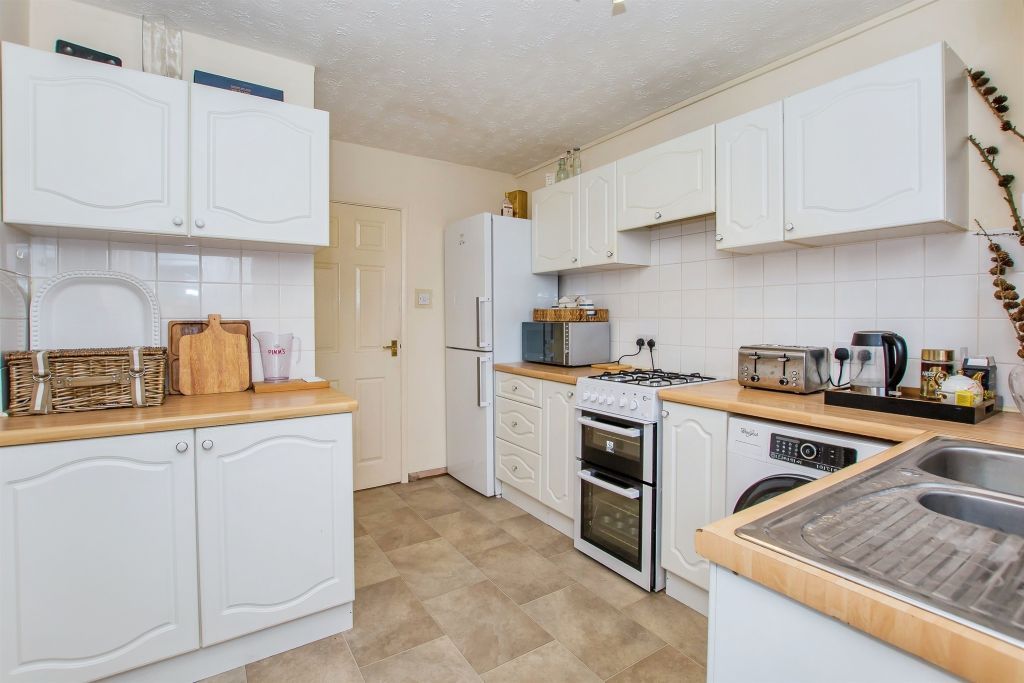 Property photo 2 of 13