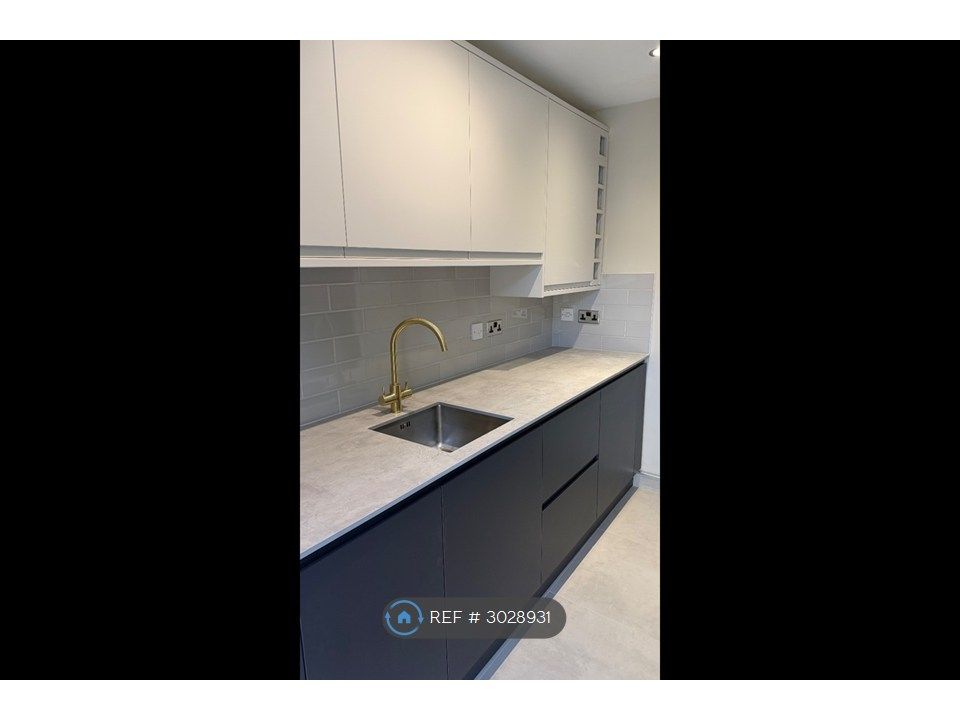 Property photo 2 of 16 Kitchen