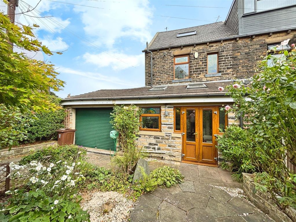 Property photo 1 of 18 Rear Garden