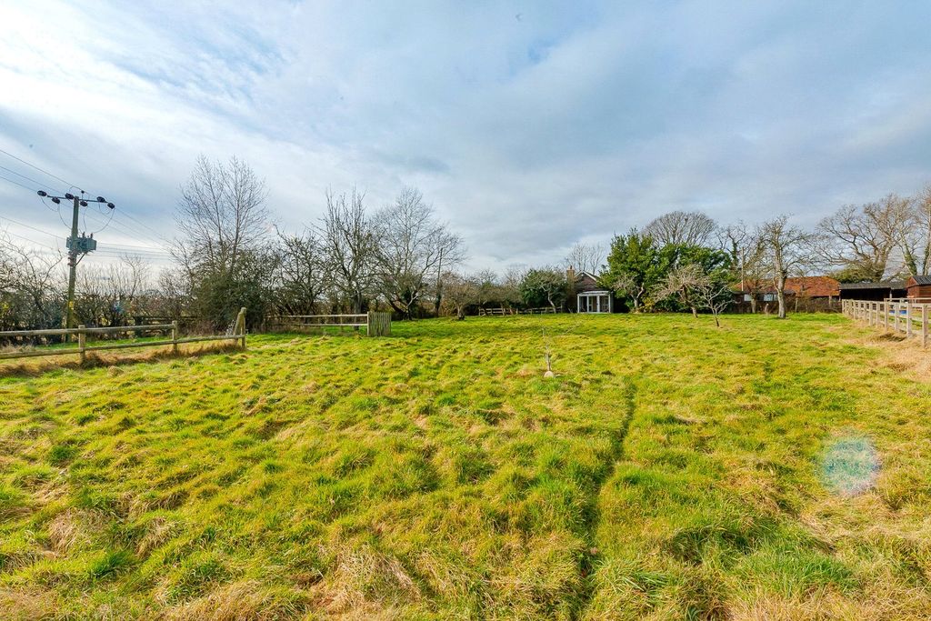 Property photo 3 of 12 Picture No. 22