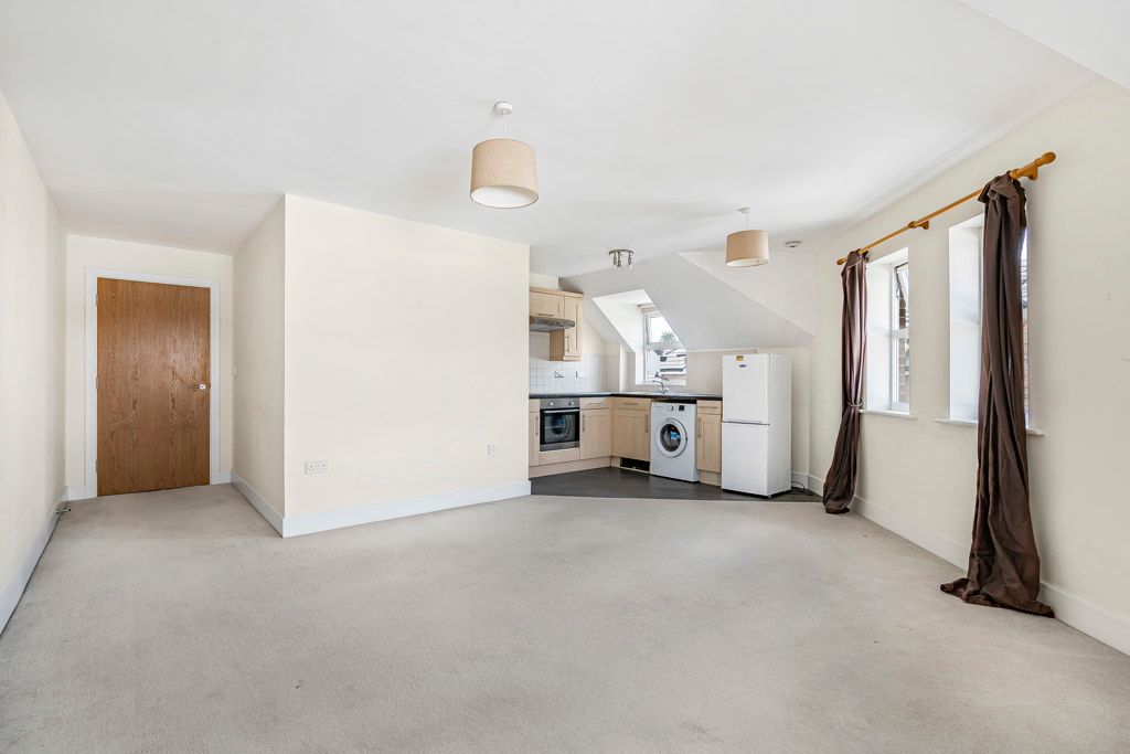 Property photo 2 of 15 Reception/Kitchen