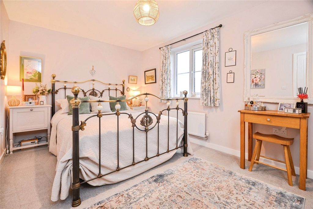 Property photo 2 of 25 Picture No. 02