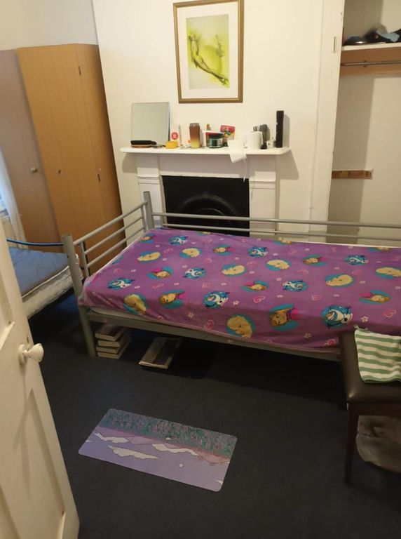 Property photo 1 of 2