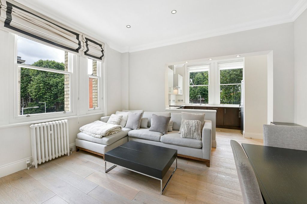 Property photo 1 of 10 Reception Room