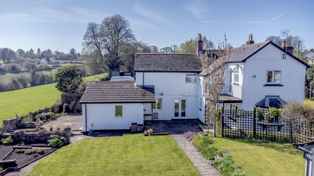 Property photo 1 of 50