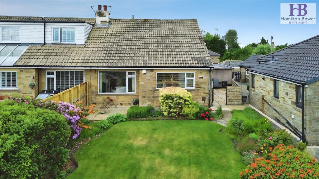 Property photo 1 of 14 E8801196-B7894146-380A-4B80-Bb6d-Badfbbb3331c.Jpg