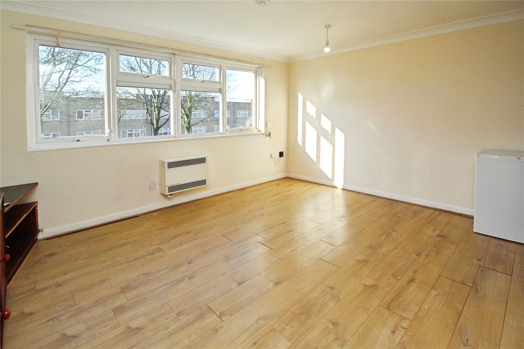 Property photo 2 of 7 Picture No. 05
